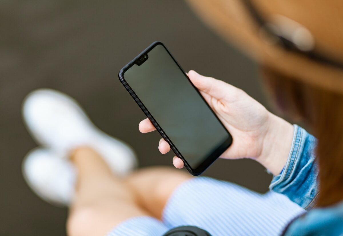 Jak najlepiej zresetować telefon?