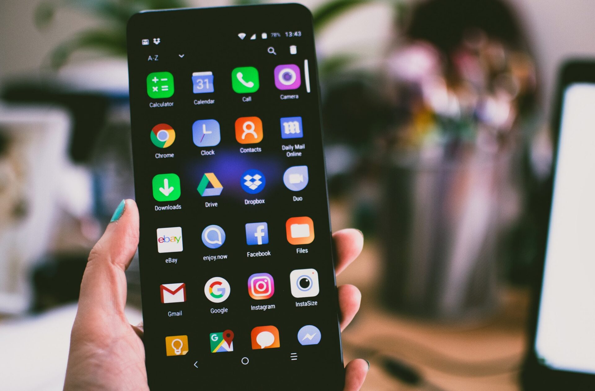Jak trwałe wyczyscic telefon?