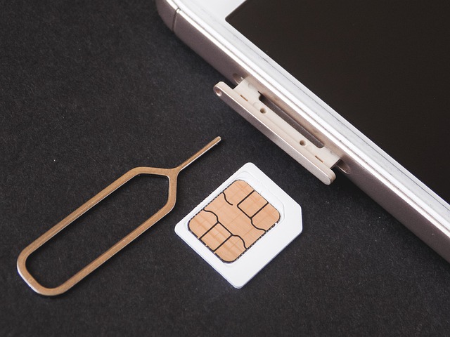 Kiedy włożyć kartę SIM do nowego telefonu?