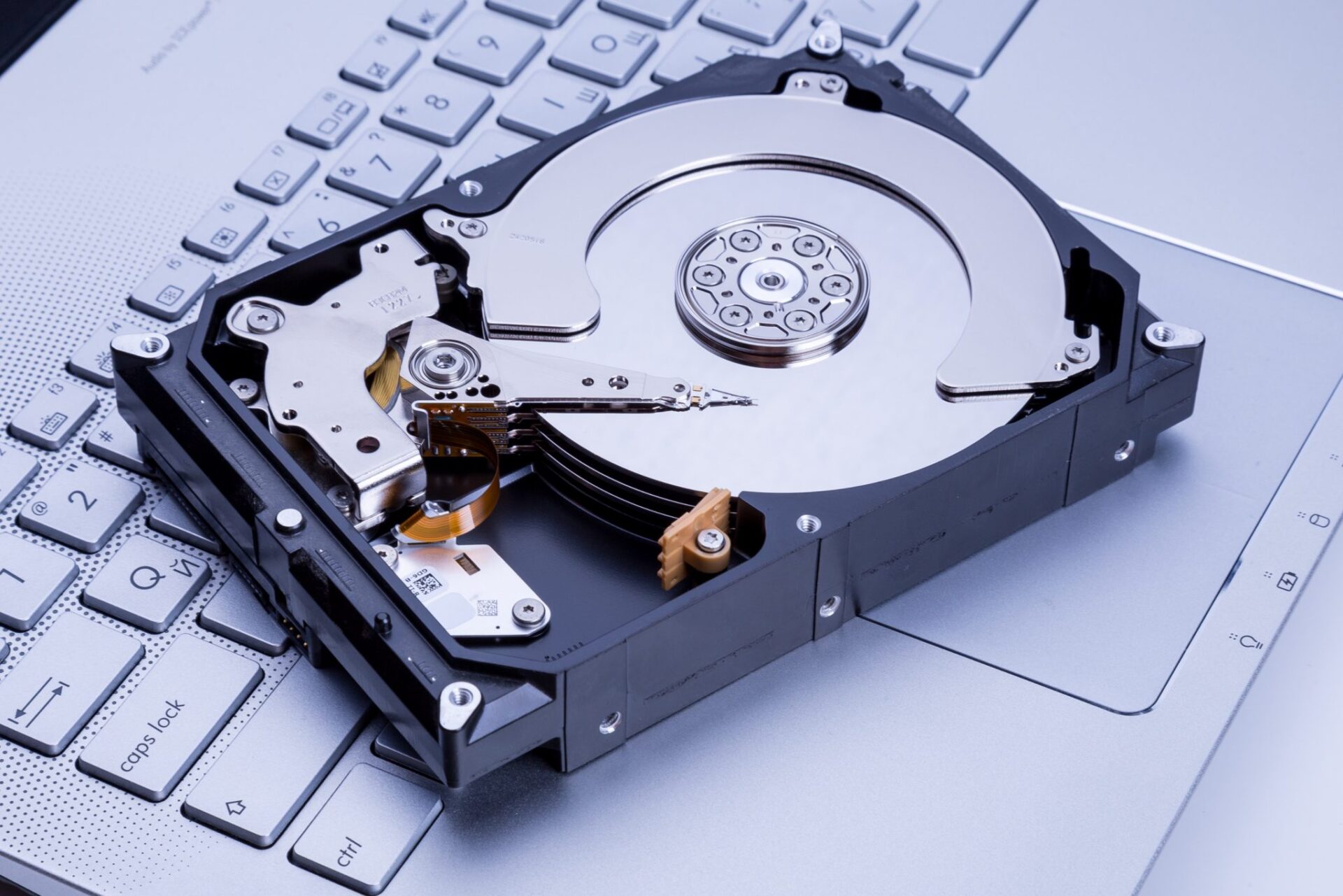 Ile lat zyje dysk HDD?