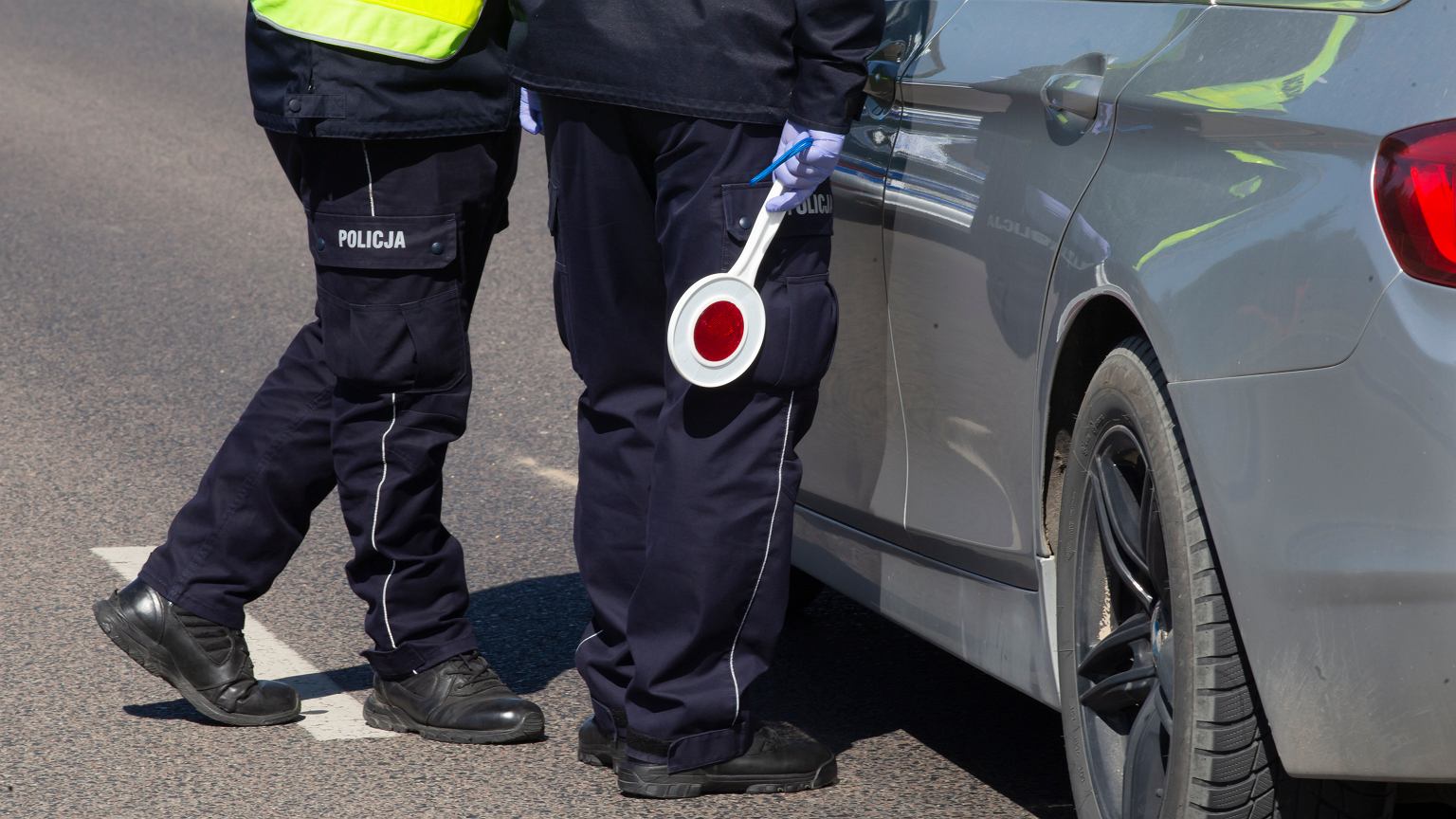 Jakie informacje widzi policjant?