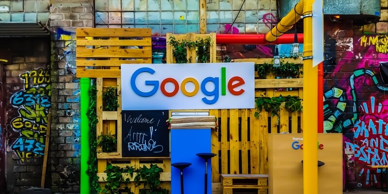 Jak nas śledzi i działa Google?