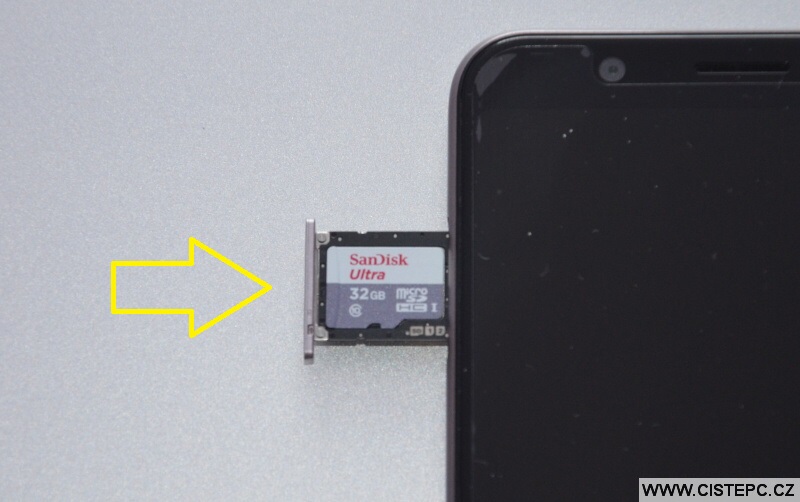 Jak patří SIM karta do telefonu?