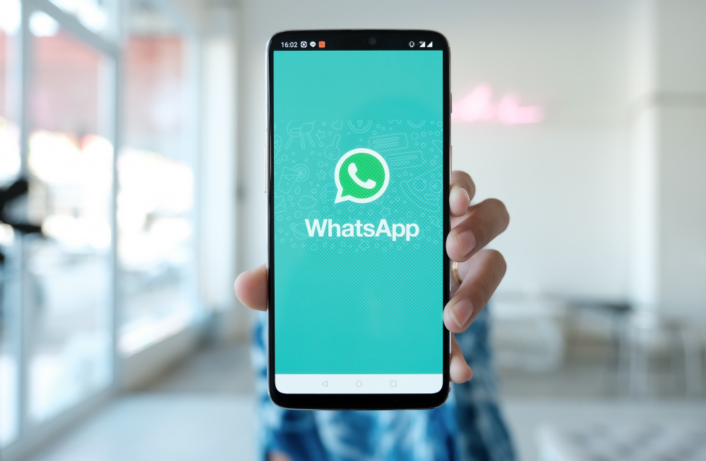 Jak vrátit archivovat chat na WhatsApp?