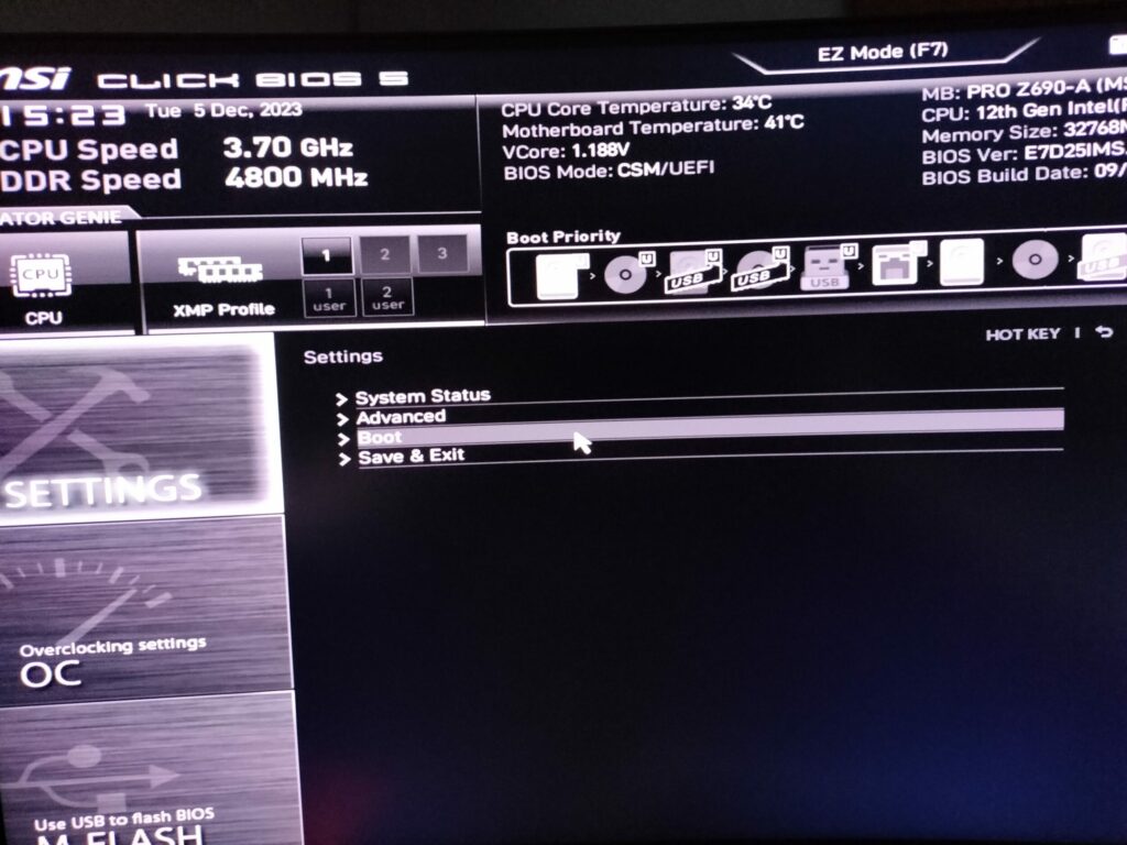 Jak zmienić bootowanie na USB?